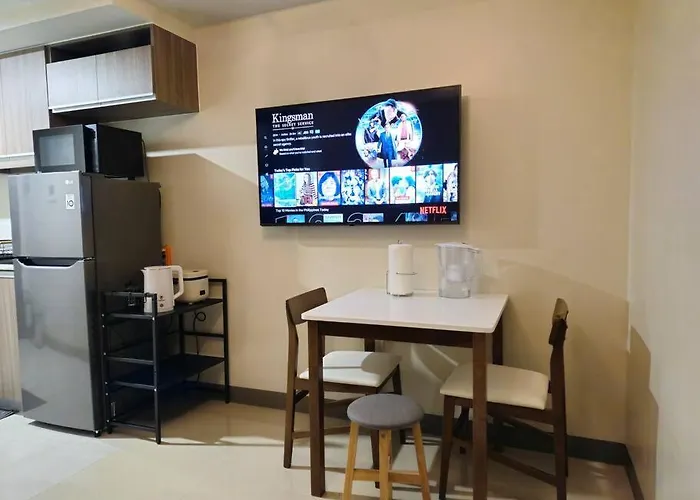 Apartment Modern & New, Work Desk, Fast Internet, Balcony