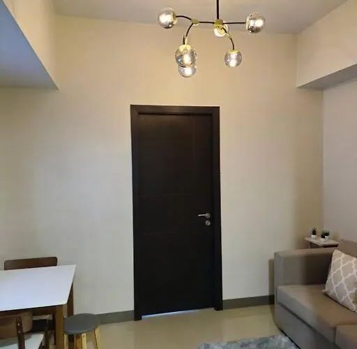 Modern & New, Work Desk, Fast Internet, Balcony *